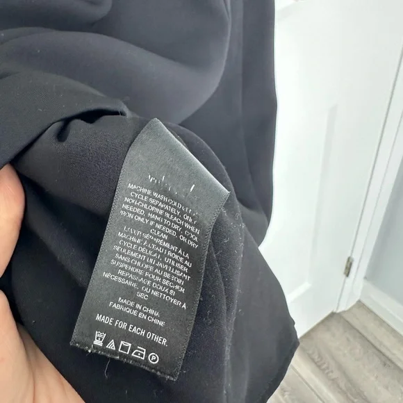 Aritzia Wilfred Black Novella Dress - Size 2 - Picture 12 of 14